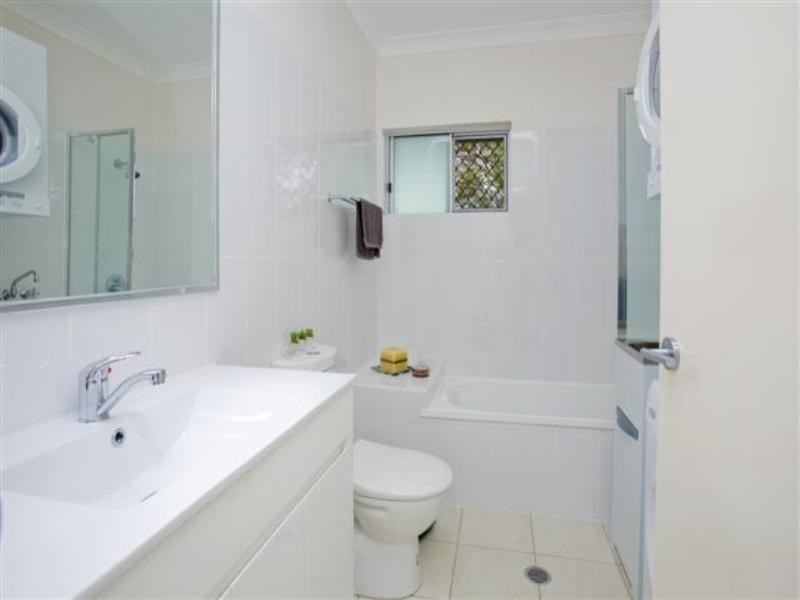 4/19 Ridge Street, Greenslopes QLD 4120