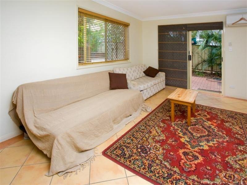 1/12 Kent Street, Coorparoo QLD 4151