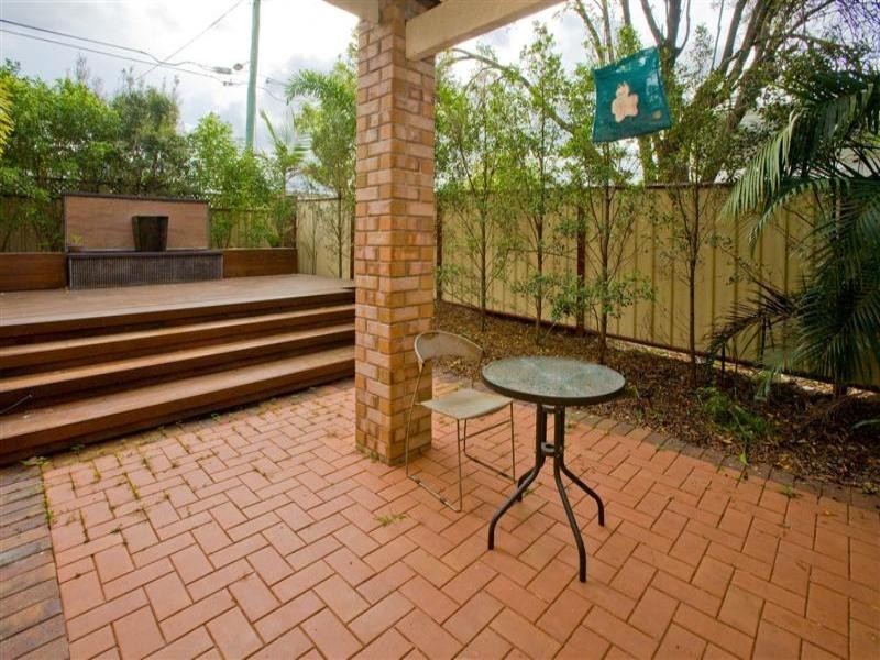 1/12 Kent Street, Coorparoo QLD 4151