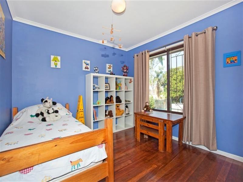 23 Gonzales Street, Macgregor QLD 4109