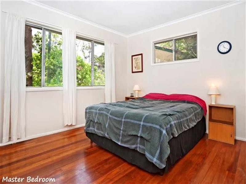 26 Dodwell Street, Holland Park West QLD 4121