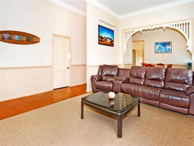 38 Sunshine Avenue, Tarragindi QLD 4121