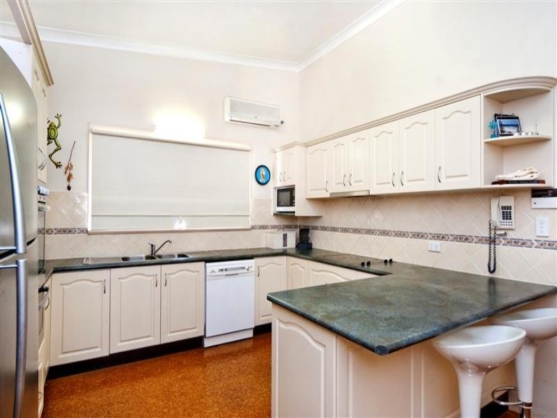 38 Sunshine Avenue, Tarragindi QLD 4121