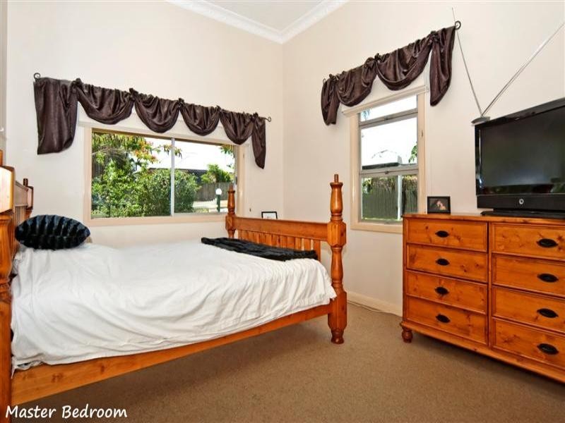 38 Sunshine Avenue, Tarragindi QLD 4121