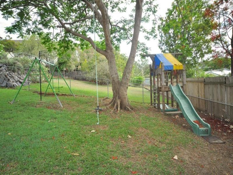 20 Wunulla Street, Mount Gravatt East QLD 4122