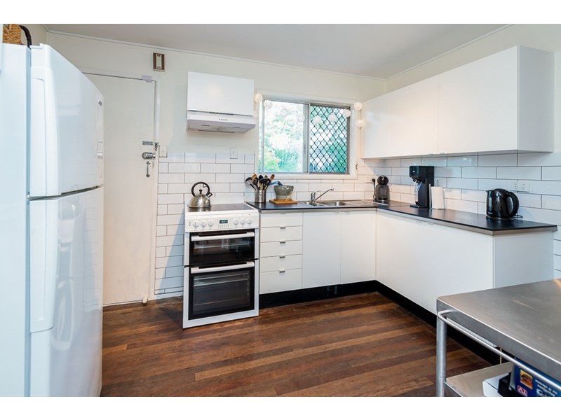 391 Nursery Road, Holland Park QLD 4121