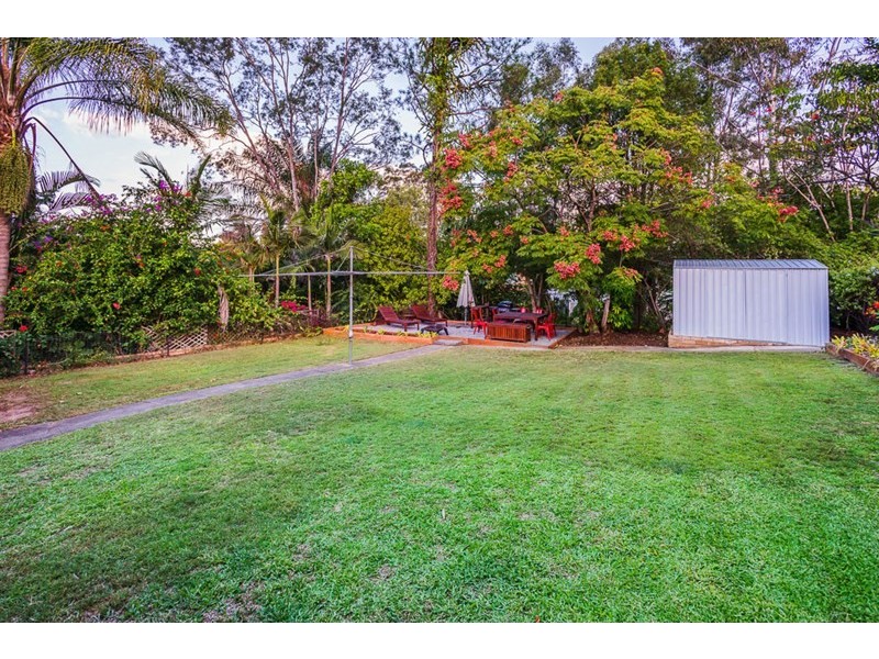 391 Nursery Road, Holland Park QLD 4121