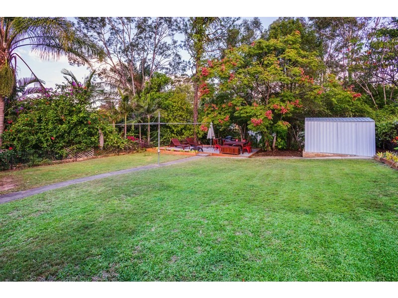 391 Nursery Road, Holland Park QLD 4121