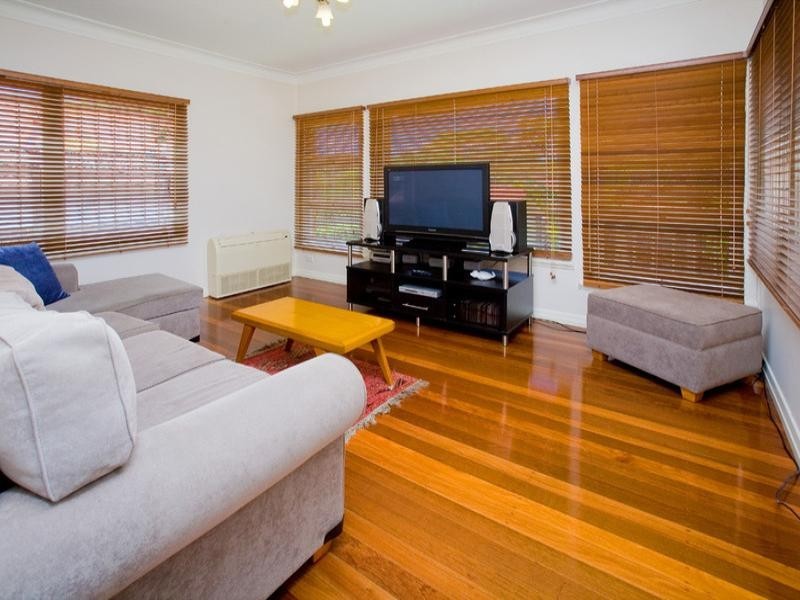 22 Ontario Street, Holland Park West QLD 4121