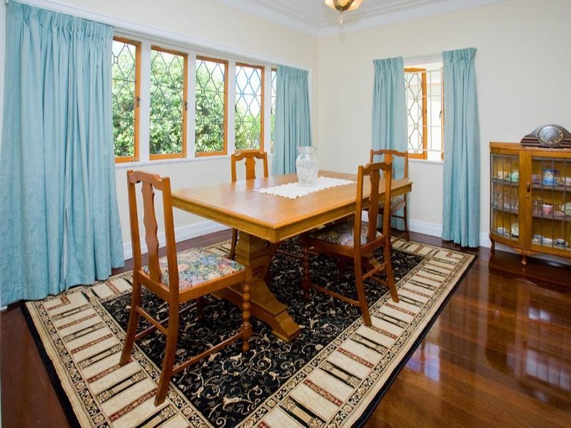 22 Ontario Street, Holland Park West QLD 4121