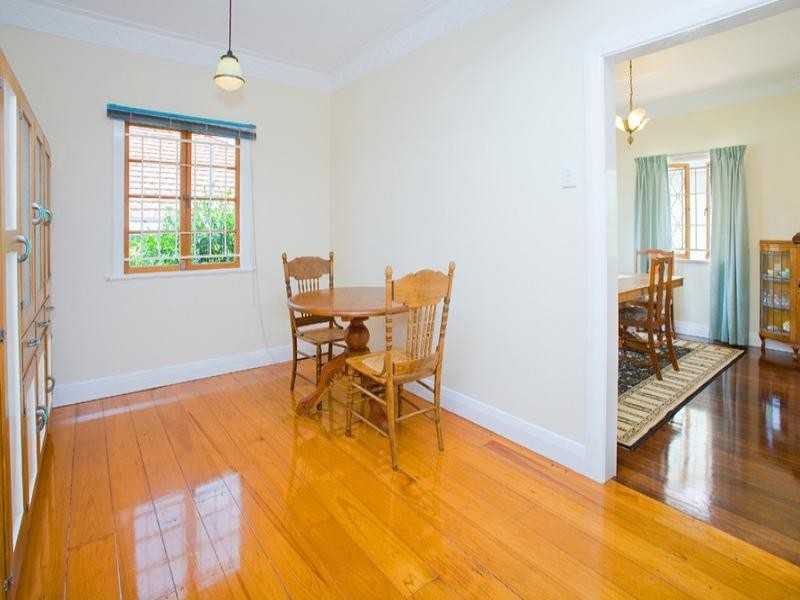 22 Ontario Street, Holland Park West QLD 4121