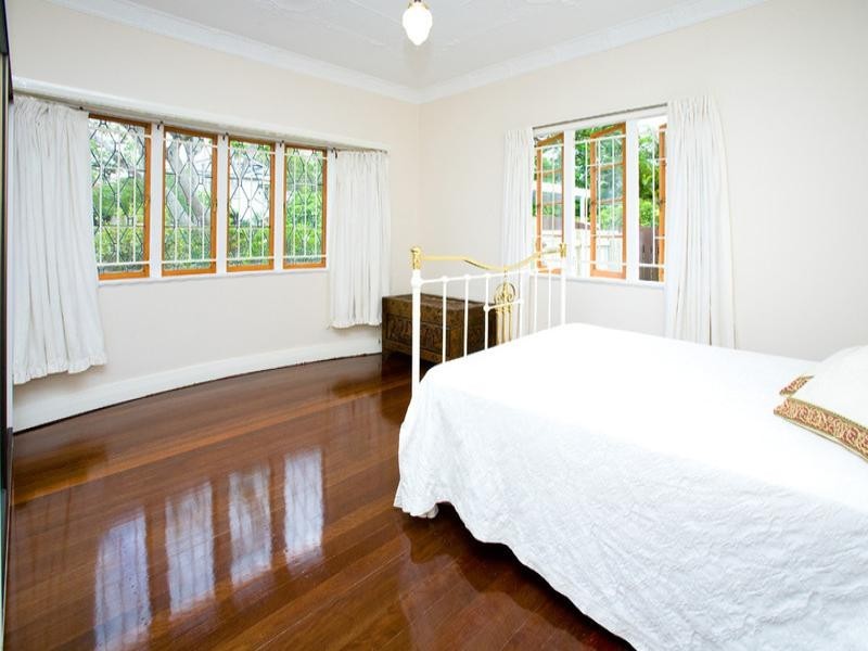 22 Ontario Street, Holland Park West QLD 4121