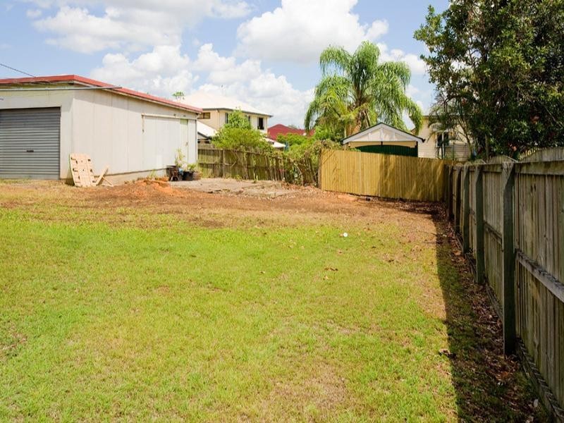 21 Boronia Avenue, Holland Park West QLD 4121