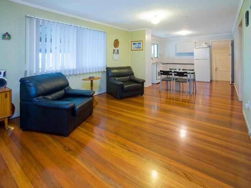 8 Enfield Street, Mount Gravatt East QLD 4122