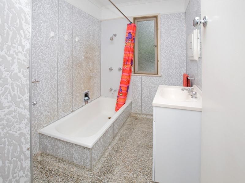 8 Enfield Street, Mount Gravatt East QLD 4122