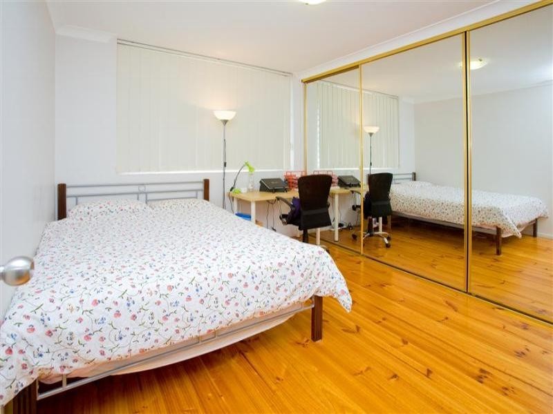 8/12 Birdwood Street, Coorparoo QLD 4151