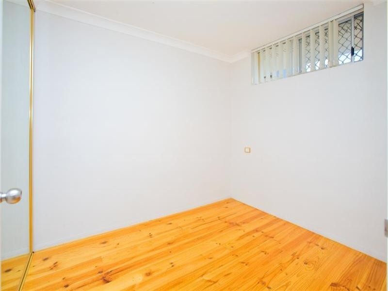 8/12 Birdwood Street, Coorparoo QLD 4151