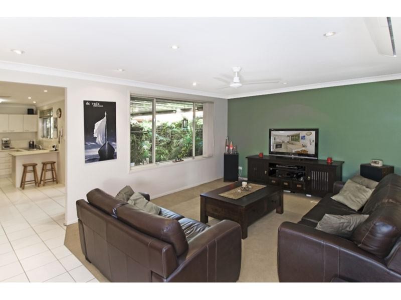 32 Timaru Crescent, Eight Mile Plains QLD 4113