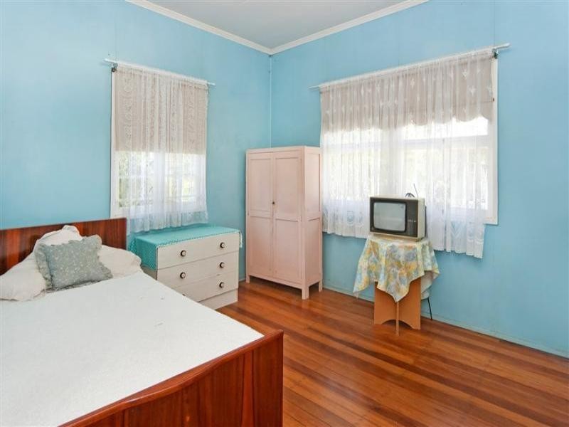 34 Elgar Street, Holland Park QLD 4121