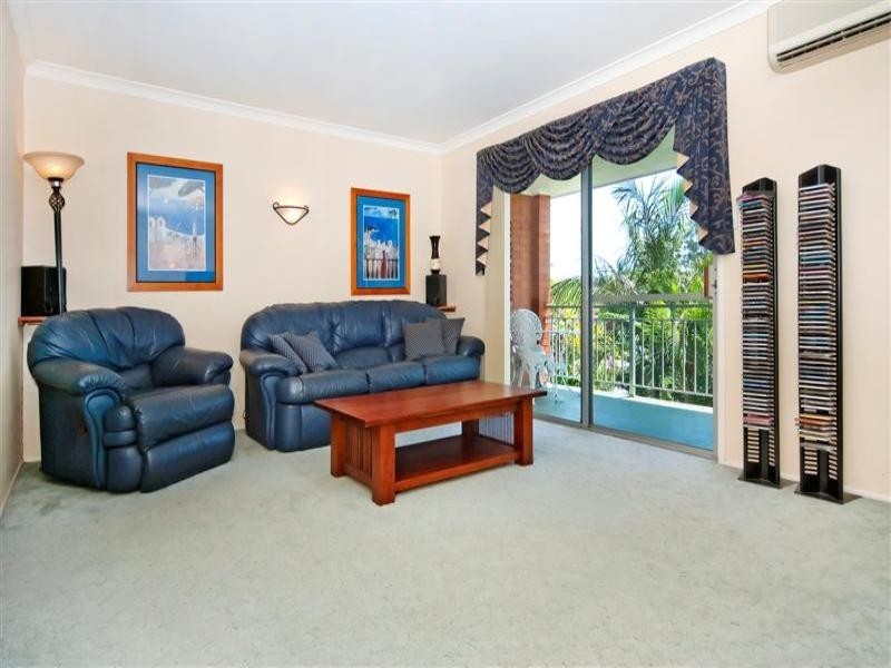 8 Galsworthy Street, Holland Park West QLD 4121