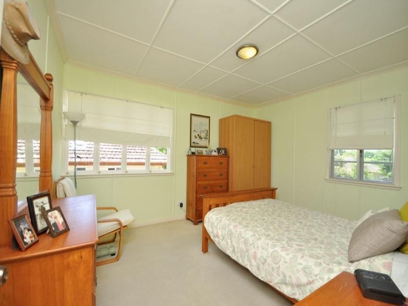 23 Foxglove Street, Mount Gravatt East QLD 4122