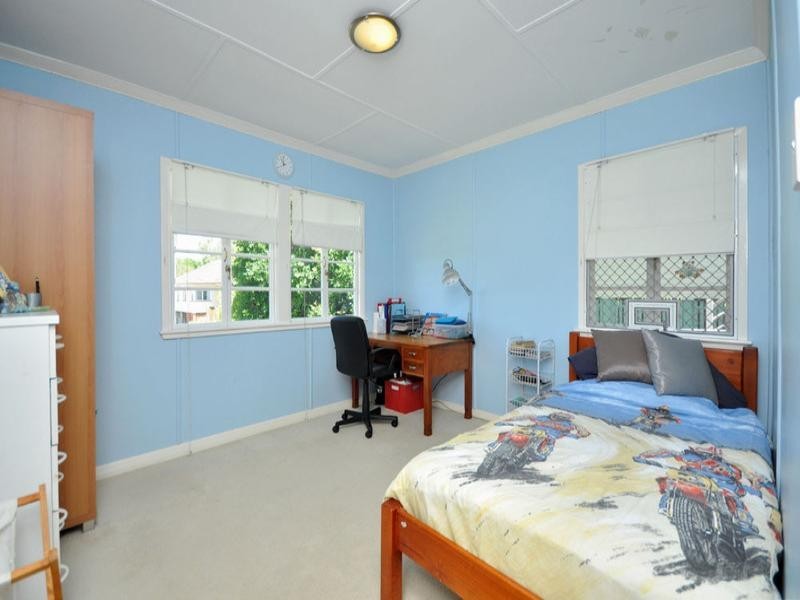 23 Foxglove Street, Mount Gravatt East QLD 4122