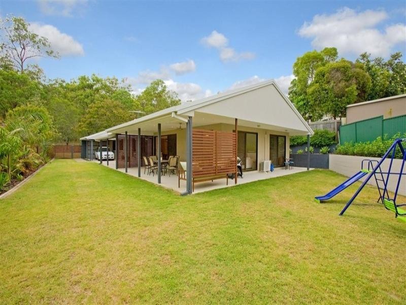 23 Bassett Street, Holland Park QLD 4121