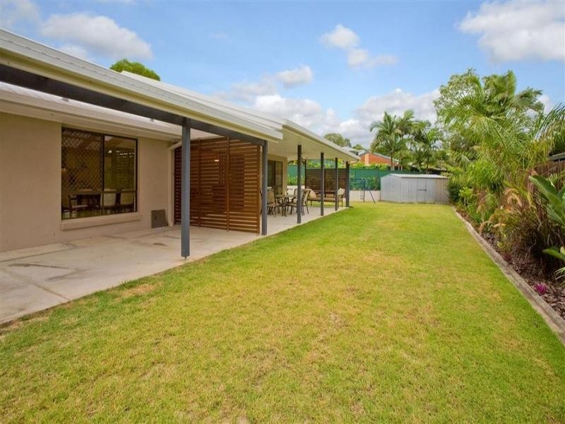 23 Bassett Street, Holland Park QLD 4121