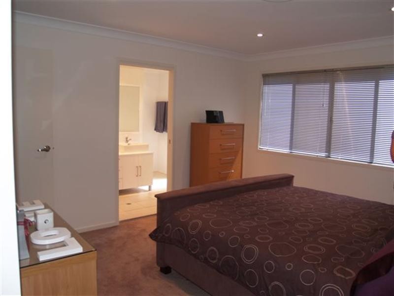 34 Giordano Place, Belmont QLD 4153