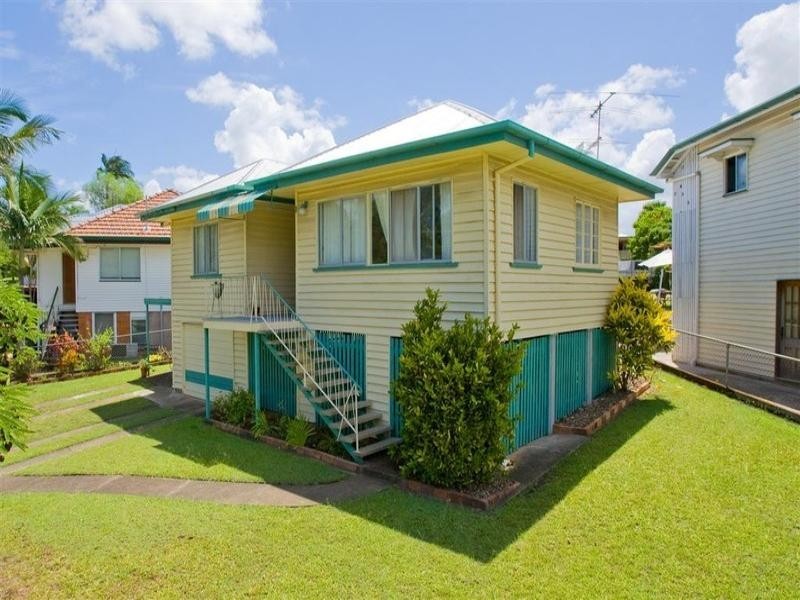 131 Laura Street, Tarragindi QLD 4121
