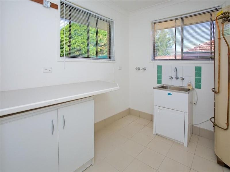 22 Brockhouse Street, Upper Mount Gravatt QLD 4122