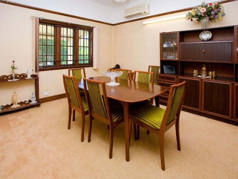 14 Ontario Street, Holland Park West QLD 4121