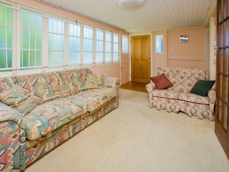 14 Ontario Street, Holland Park West QLD 4121