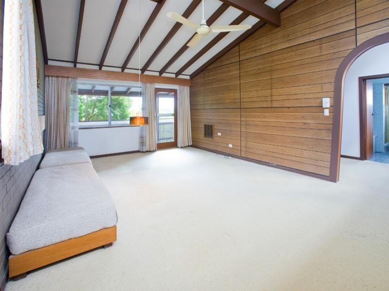 49 Waverley Road, Camp Hill QLD 4152