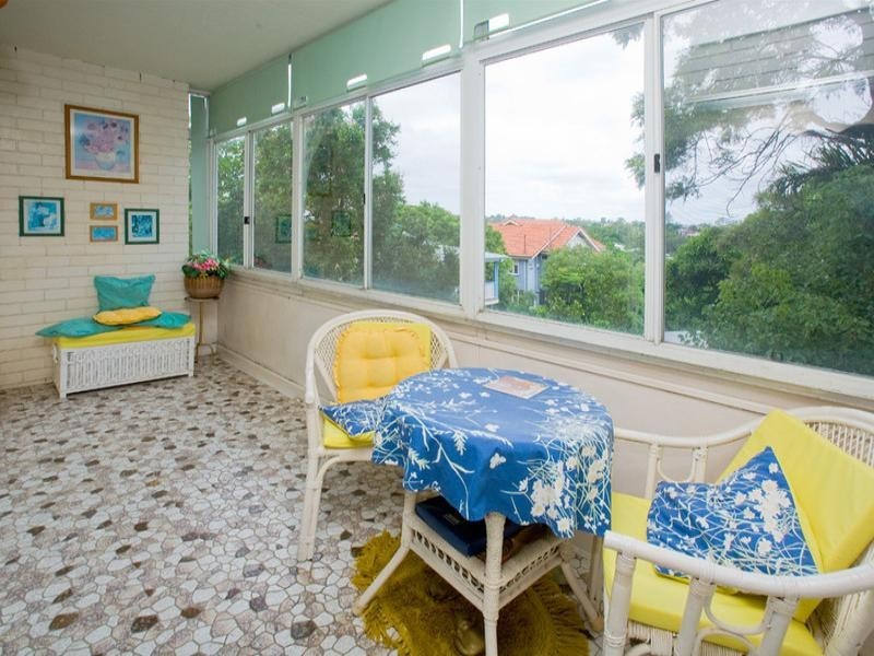 3/9 Robertson Avenue, Greenslopes QLD 4120