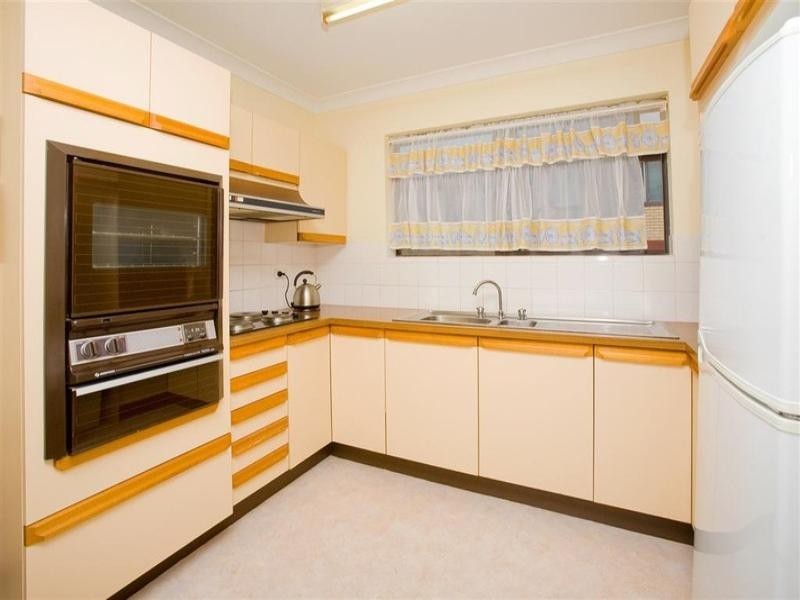 2/58 Amelia Street, Coorparoo QLD 4151