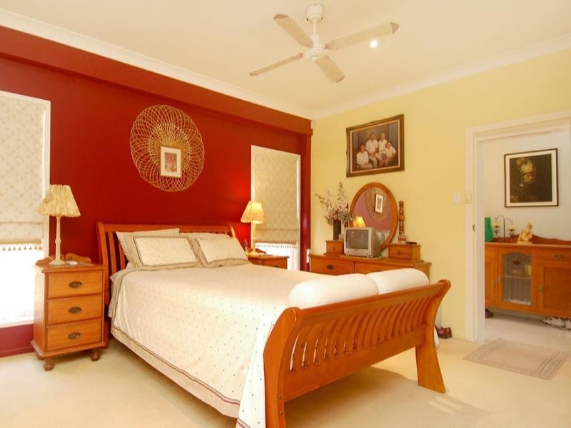 57 Waverley Road, Camp Hill QLD 4152