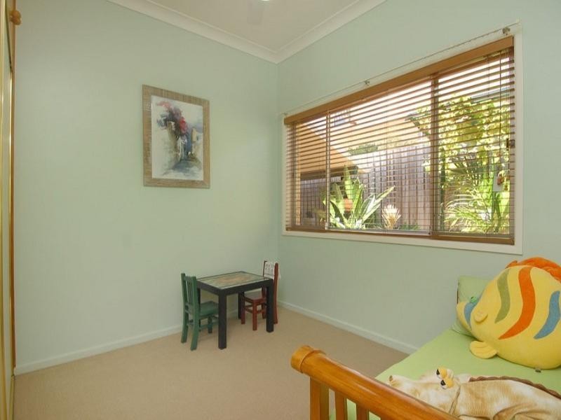 57 Waverley Road, Camp Hill QLD 4152