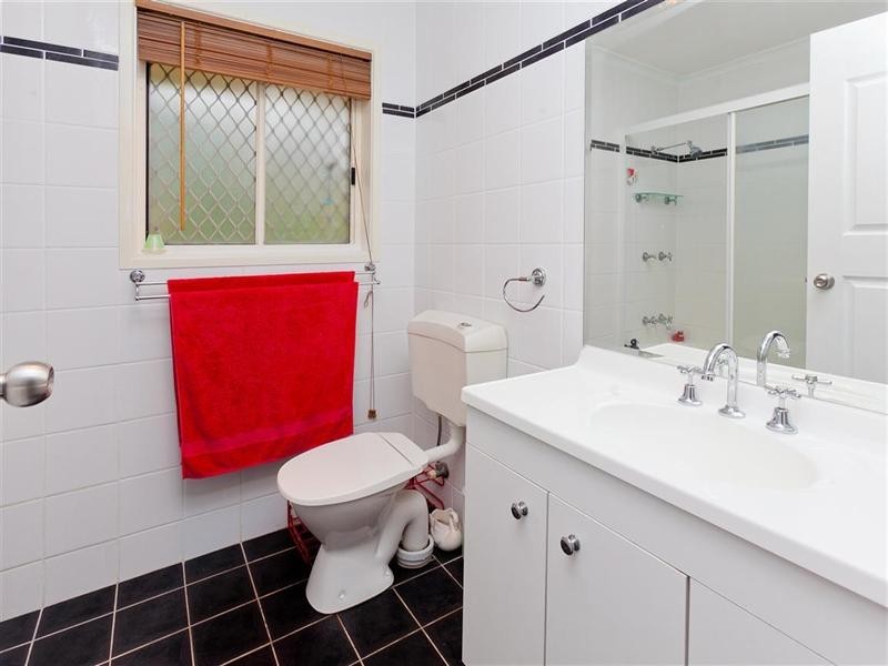 4/5 Woodford Street, Holland Park West QLD 4121