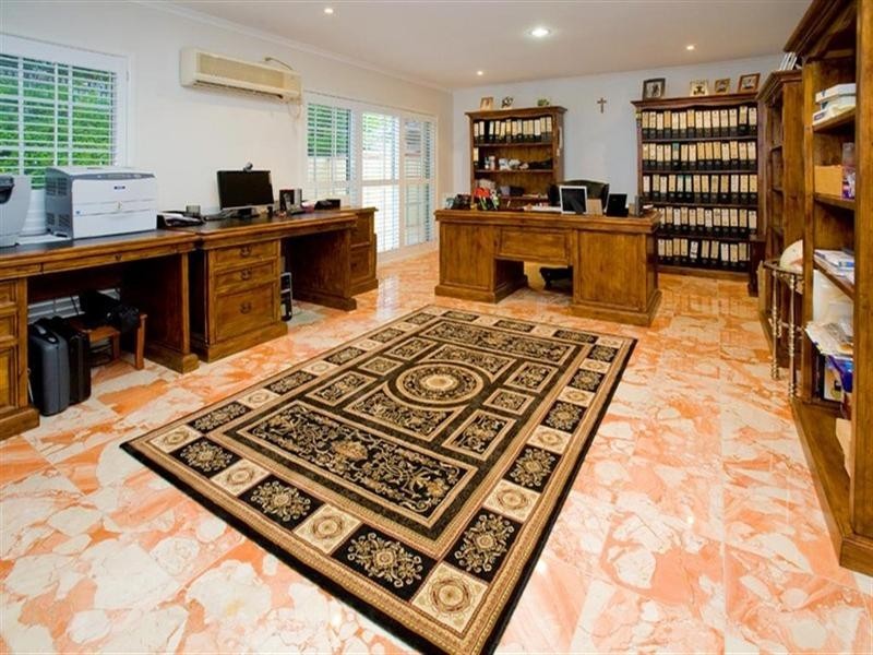 13 Turnberry Place, Carindale QLD 4152