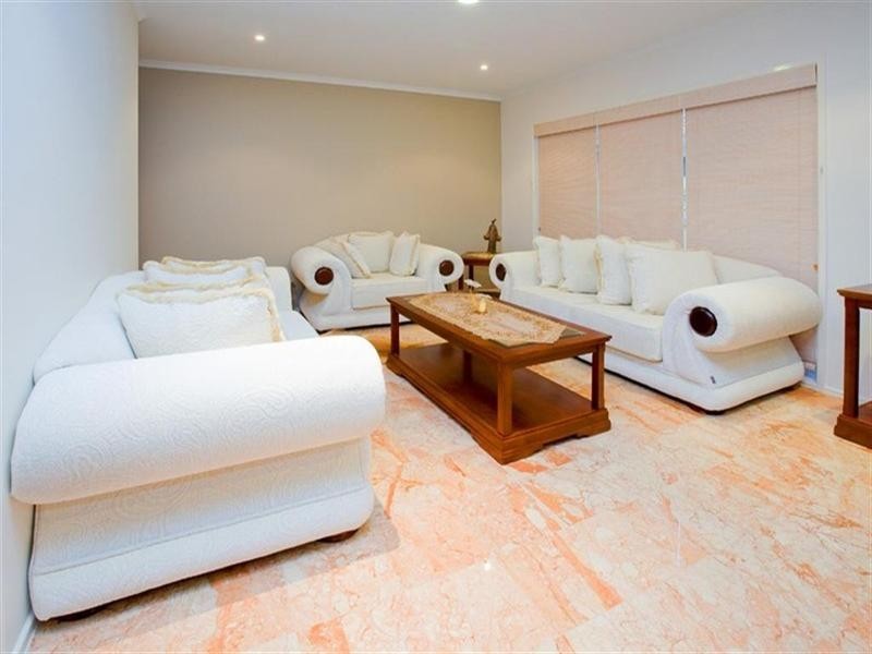 13 Turnberry Place, Carindale QLD 4152