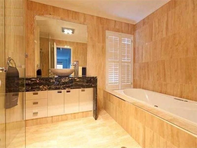 13 Turnberry Place, Carindale QLD 4152