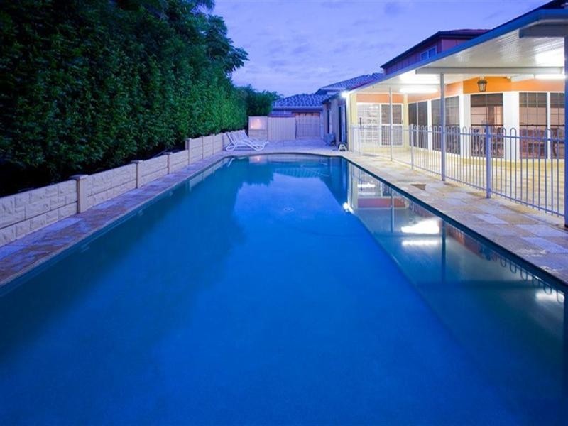 13 Turnberry Place, Carindale QLD 4152