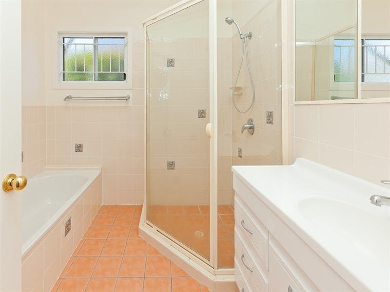 72 Mapleton Street, Mount Gravatt East QLD 4122