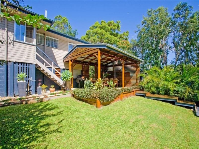 22 Sapphire Street, Holland Park QLD 4121