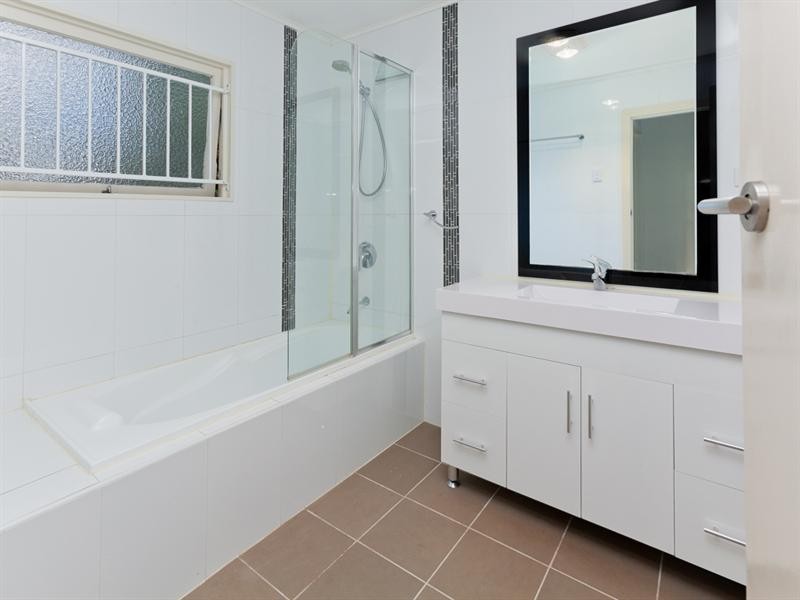 48 Grunert Street, Holland Park QLD 4121