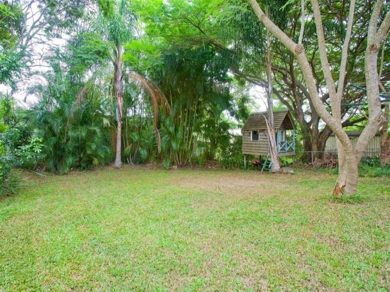 37 Dunrod Street, Holland Park West QLD 4121