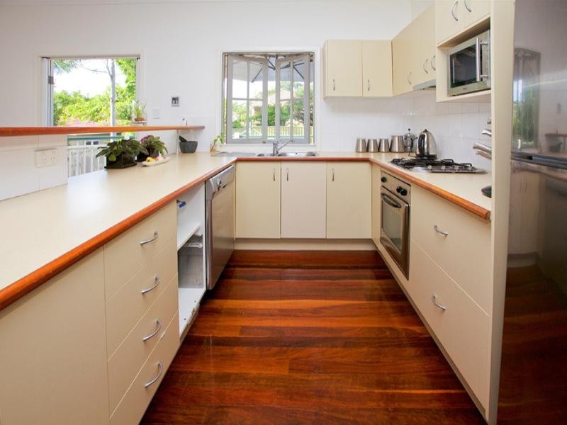 52 Rita Street, Holland Park QLD 4121