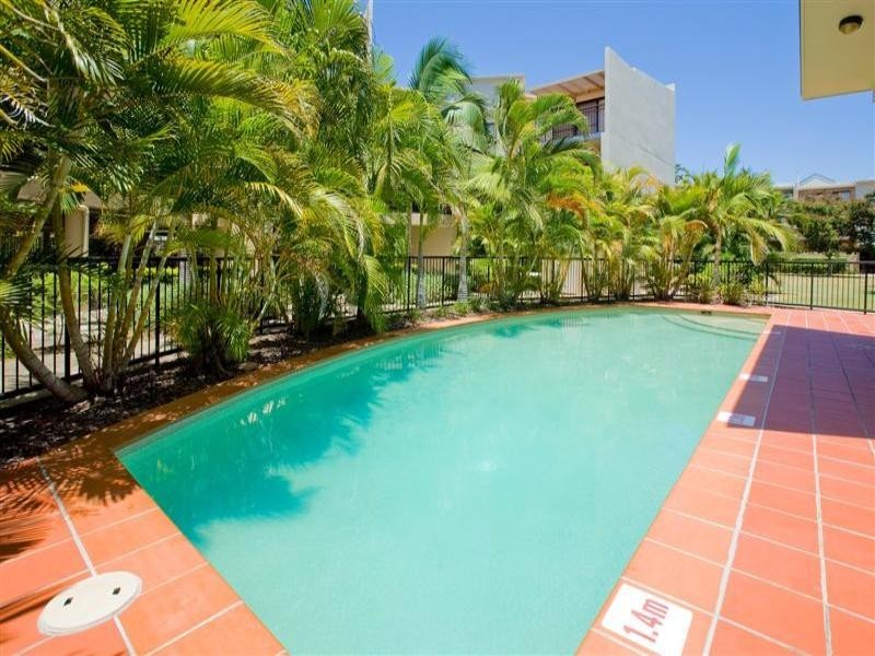 4/55 Harries Road, Coorparoo QLD 4151