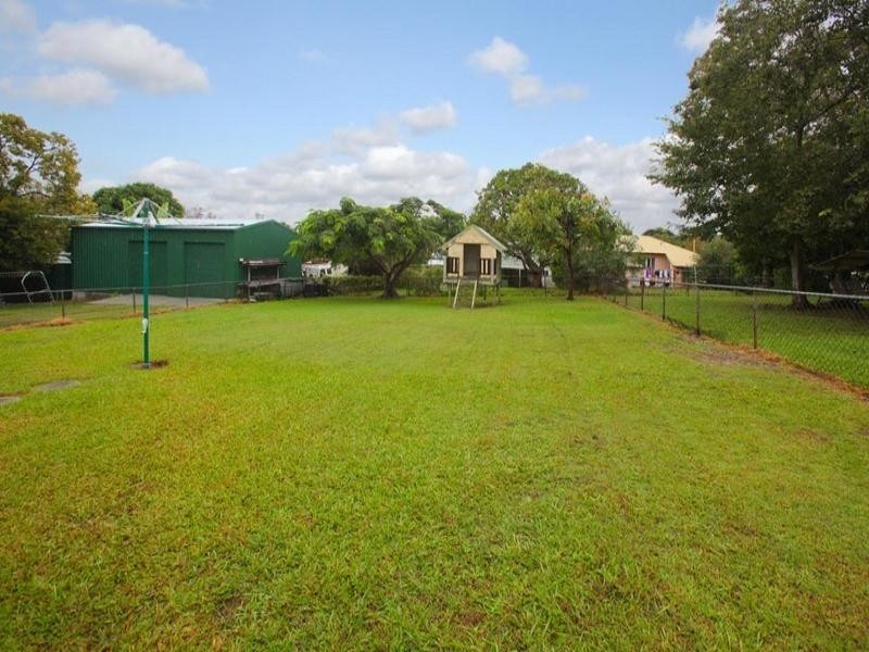 10 Mar Street, Holland Park QLD 4121